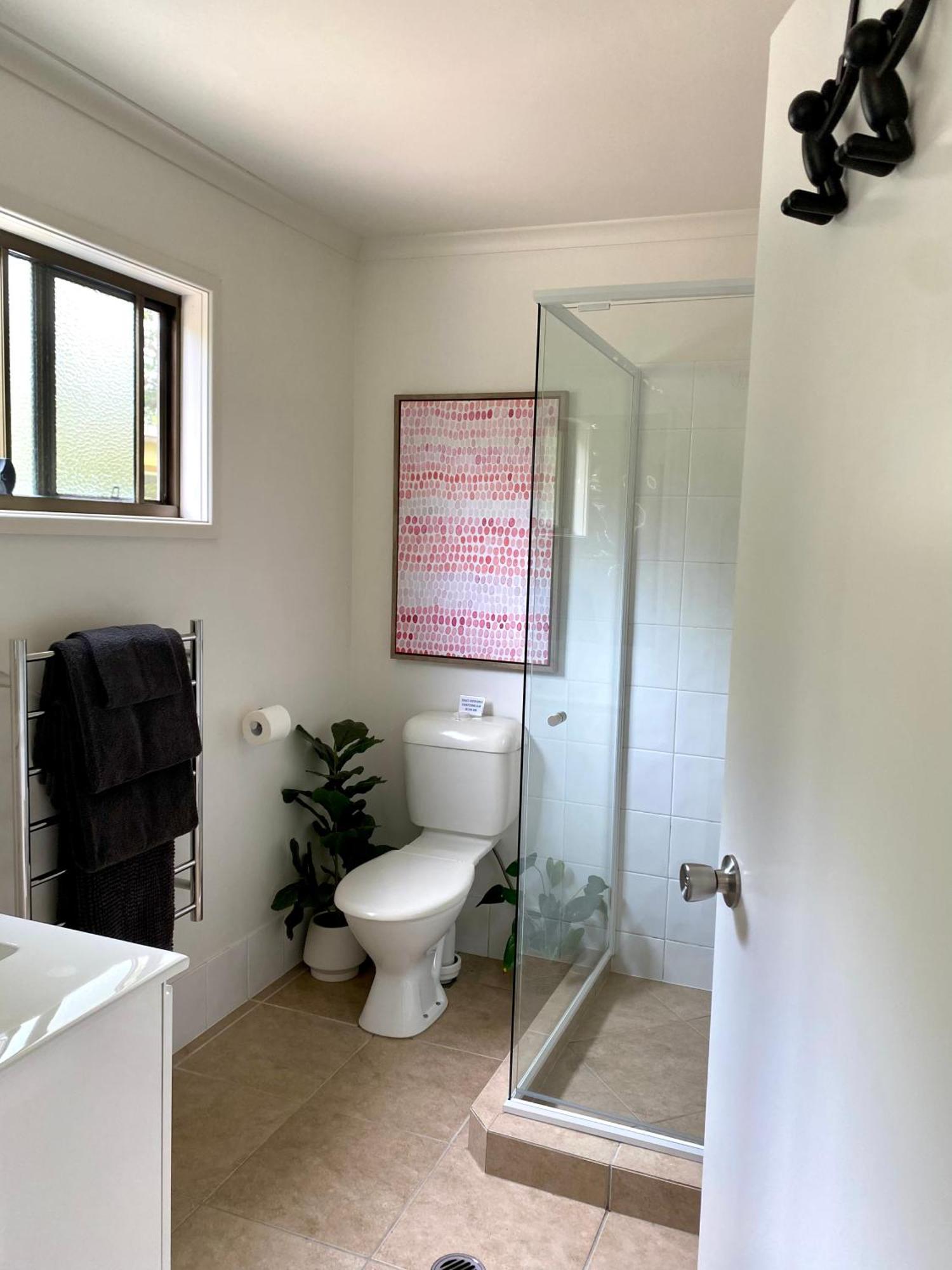 Maleny Lake Cottages מראה חיצוני תמונה