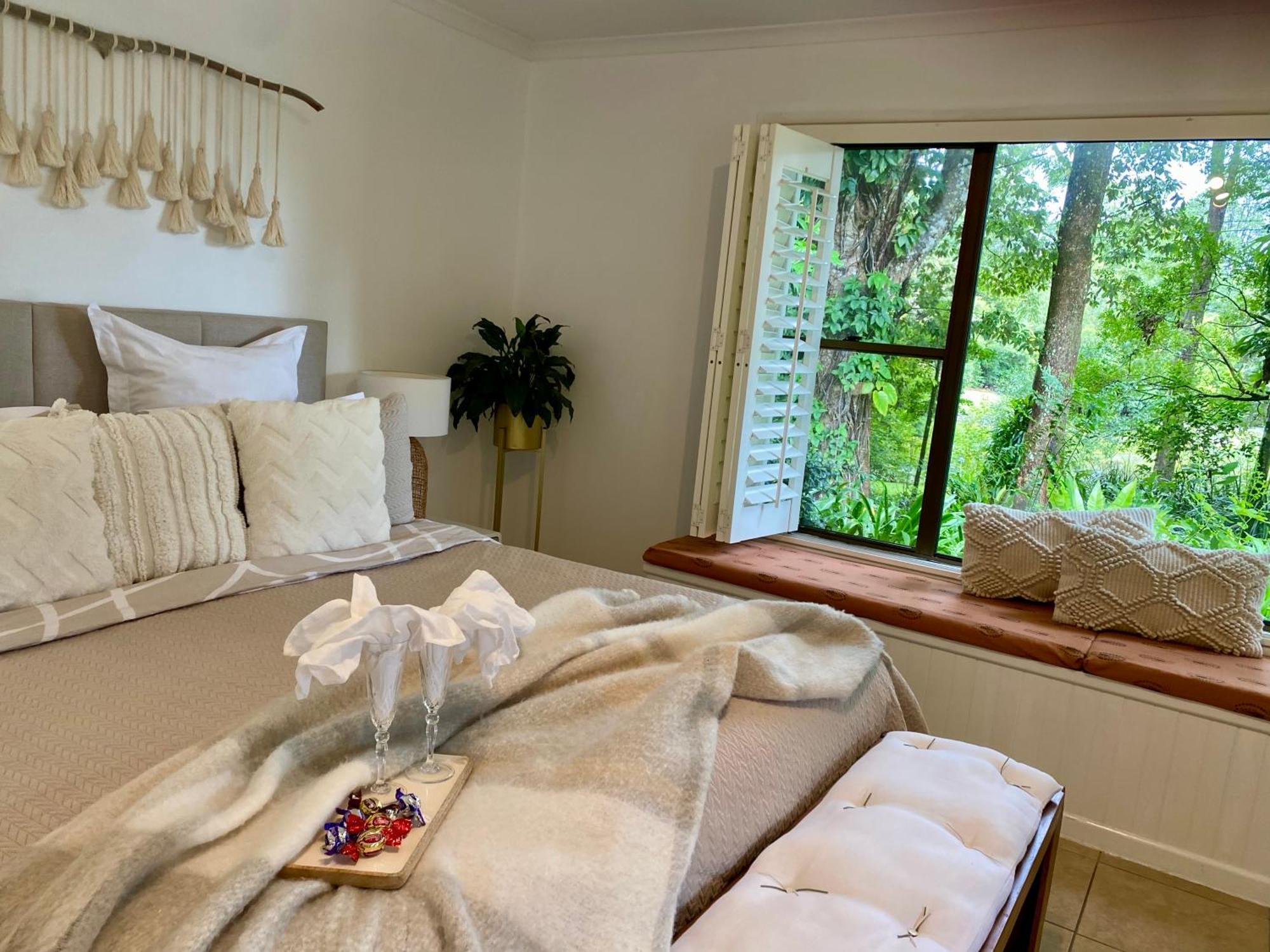Maleny Lake Cottages מראה חיצוני תמונה
